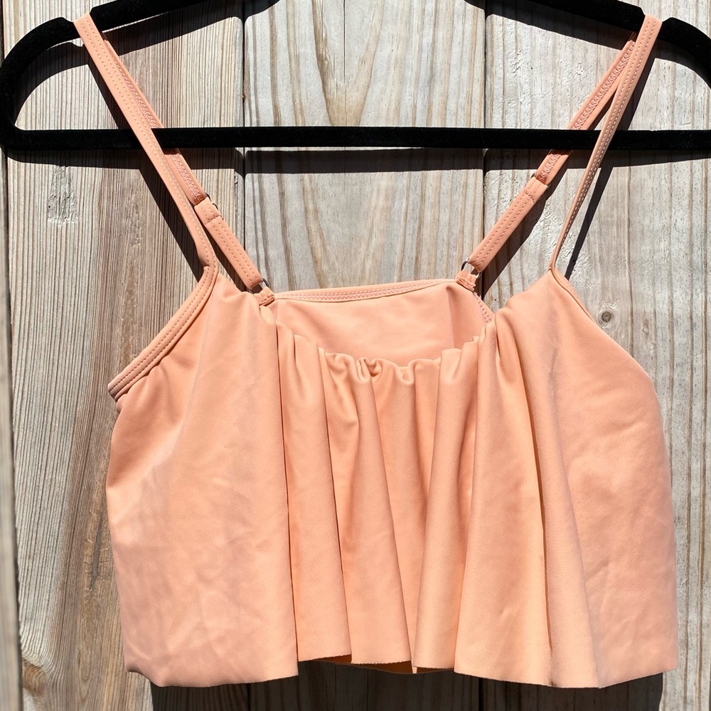 Fashionable and comfortable Cupshe bathing suit top!